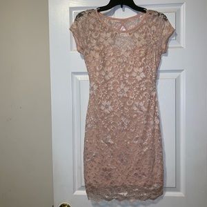BABY PINK/NUDE SHORT SLEEVE LACE DRESS